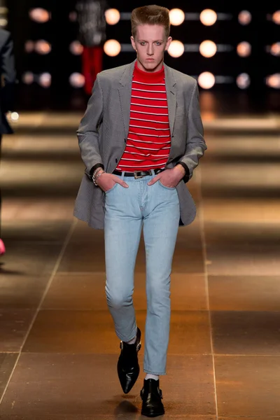 Look 7